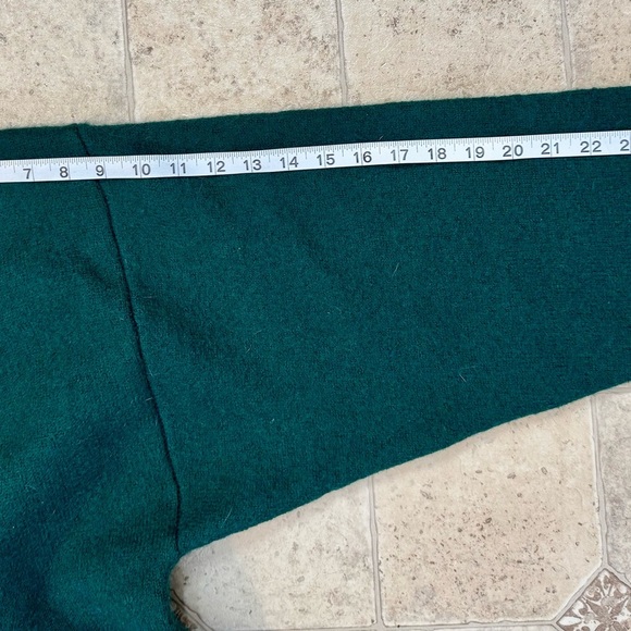Men’s VTG Kelly Green Woolrich 3/4 Button Top Pullover Sweater Size Large - Picture 8 of 11